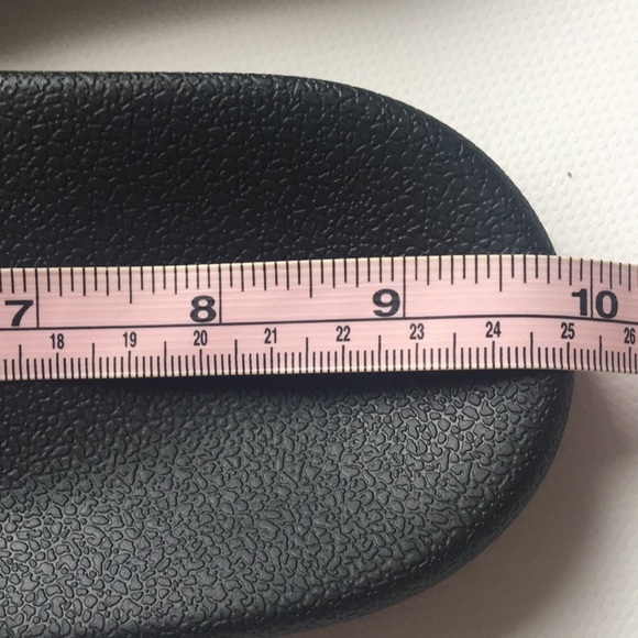 Burberry slippers - Picture 11 of 11